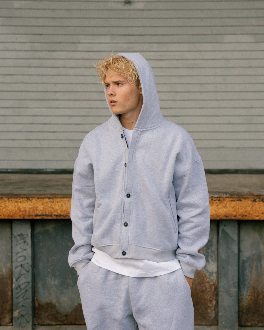 LOT 001 SWEATSHIRT